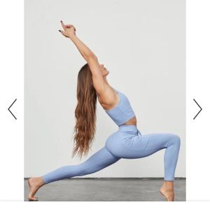 Alo Yoga 7/8 High-Waist Checkpoint Leggings - Chalk Blue